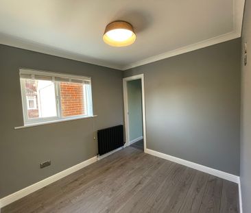 2 bedroom Detached House to let - Photo 4