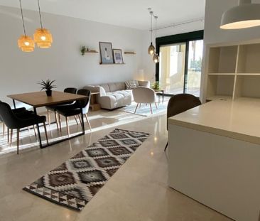 2 Bedroom Apartment For Rent in San Pedro de Alcántara, Málaga - Photo 6