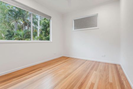 Perfect Family Living: Light-Filled Home with Fenced Yard - Photo 5