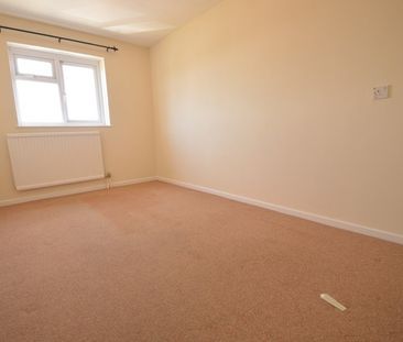Teesdale Road, Slough, Berkshire,SL2 - Photo 4