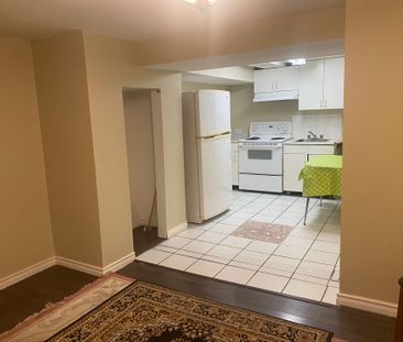 For Lease - 8 Ryecliffe Court, Toronto, Ontario - Photo 5