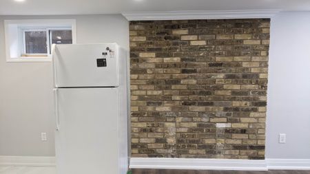 For Lease - 607 Weynway (Basement) Court, Oakville, Ontario - Photo 2