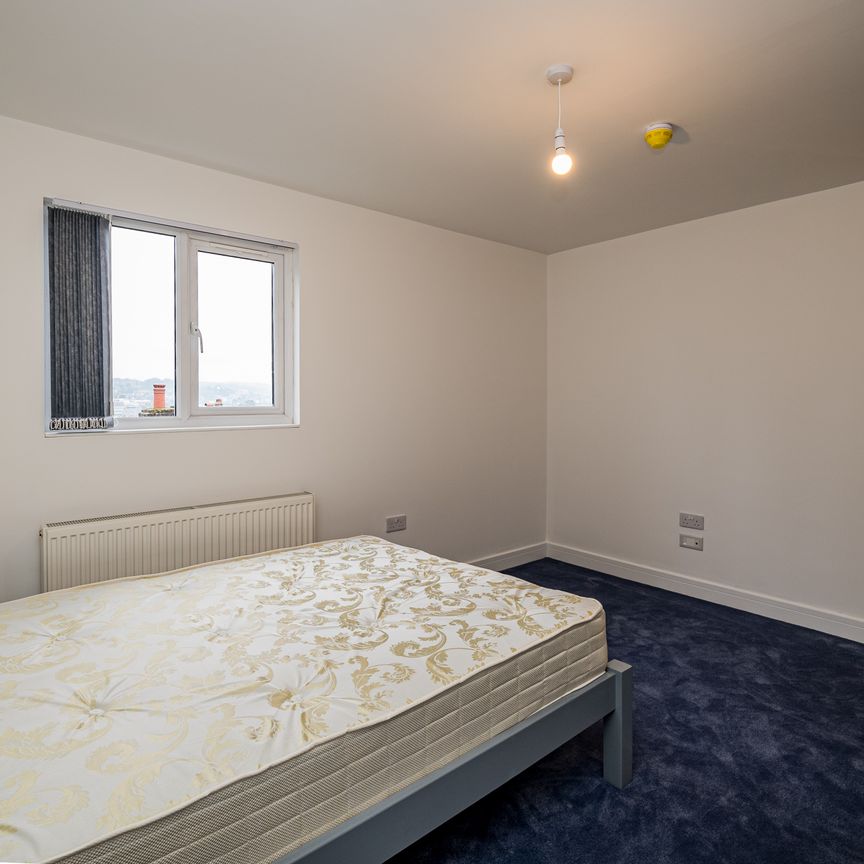 property to rent - Photo 1