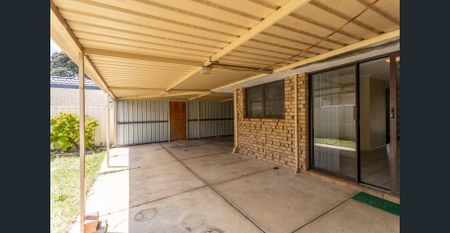 Spacious Family Home Opposite Reserve - Photo 5