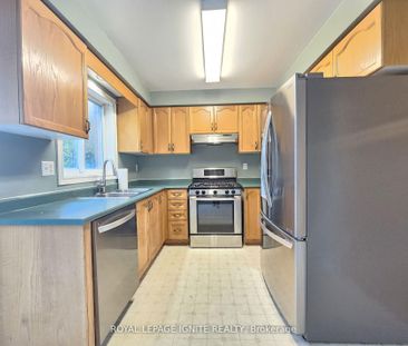 For Lease - 60 Pressed Brick Drive, Brampton, Ontario - Photo 4