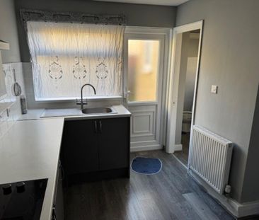 2 bedroom terraced house to rent - Photo 6