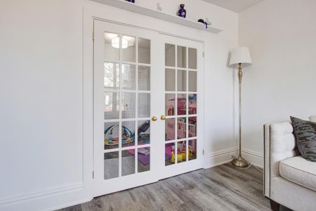 For Lease - 49 Wentworth #Main Street, Hamilton, Ontario - Photo 3