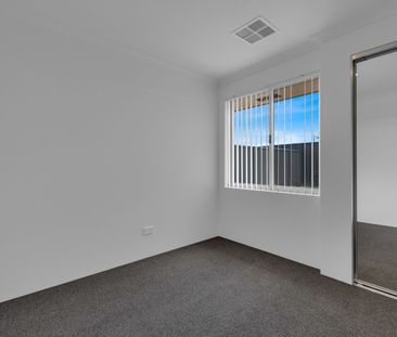 Four Bedroom Family Home in Baldivis - Photo 1