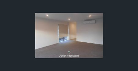 Modern Townhouse in Prime Location - Photo 5