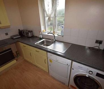 Coopers Court, Kidman Close, Gidea Park, Romford, RM2 - Photo 2