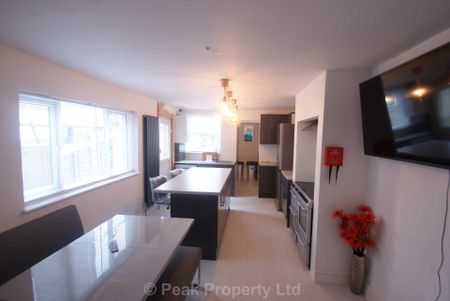 Old Southend Road, Southend On Sea - Photo 2