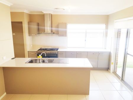 Apply Now - Century 21 &vert; the Paramount Group - Photo 5