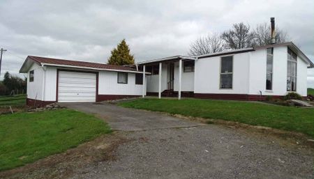 Rural Family Home - Photo 3