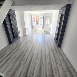 Church Road Gorleston, Great Yarmouth - Photo 2