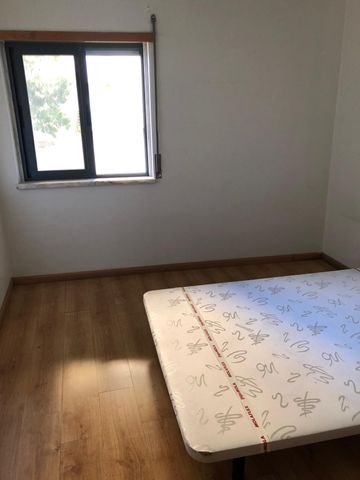 Apartamento T1 sem móveis para arrendamento na zona da Cavaleira, Algueirão. - Photo 3