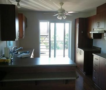 St-Eustache Grand 4 1/2***non fumeur*** - Style Condo sur Goyer (di... - Photo 4