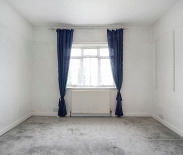 Springfield Gardens, London, NW9 - Photo 6