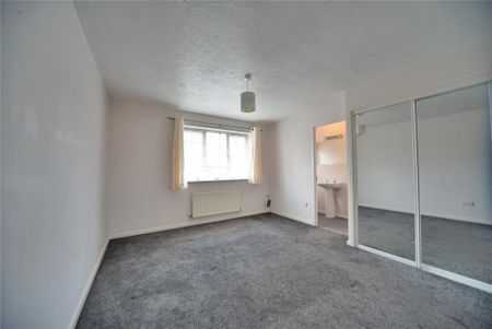 4 bedroom detached house to rent - Photo 5