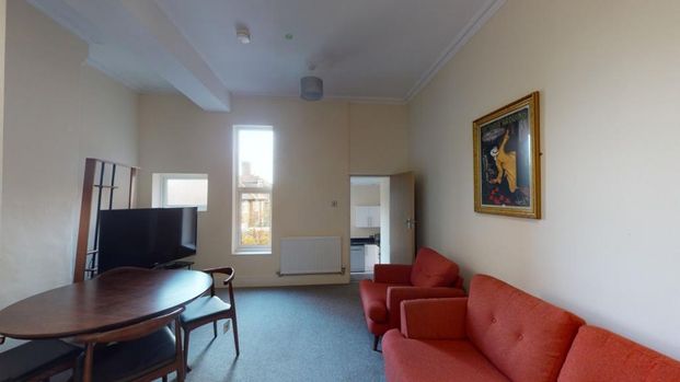 2 bedroom flat to rent - Photo 1