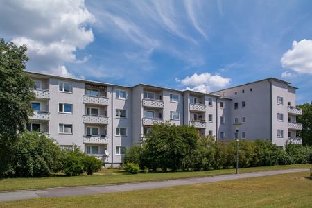 Elegantes Wohnen: Modernisierte 3-Zimmer-Wohnung mit Essdiele und sonniger Loggia - Photo 5