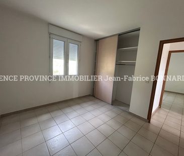 Location Maison 3 pièces 79m² VALREAS 84600 - Photo 2