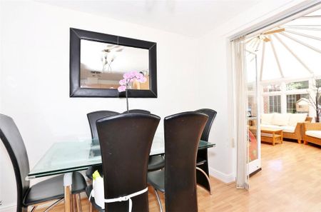 3 bedroom semi-detached house to rent - Photo 5