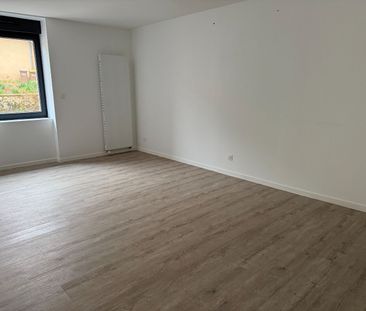 Location Maison 4 pièces 99m² - Photo 1