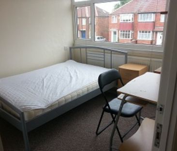 Whernside Avenue, Tang Hall - P1352 - Photo 3