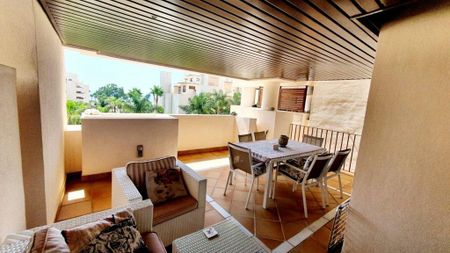 2 room luxury Flat for rent in Estepona, Spain - Photo 2