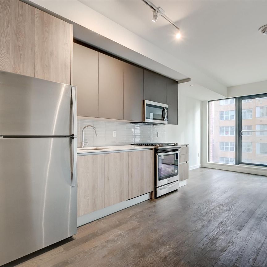 For Lease - 2A Church Street Unit# 811, Toronto, Ontario - Photo 1