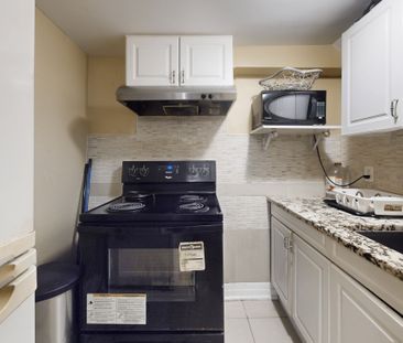 For Lease - 10 Shoreland Crescent Unit# B2, Toronto, Ontario - Photo 6