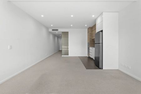 97/45 West Row, City. - Photo 5