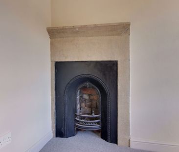 2 Bedroom - Photo 5