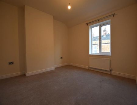 3 Bedroom Terraced To Let - Photo 5