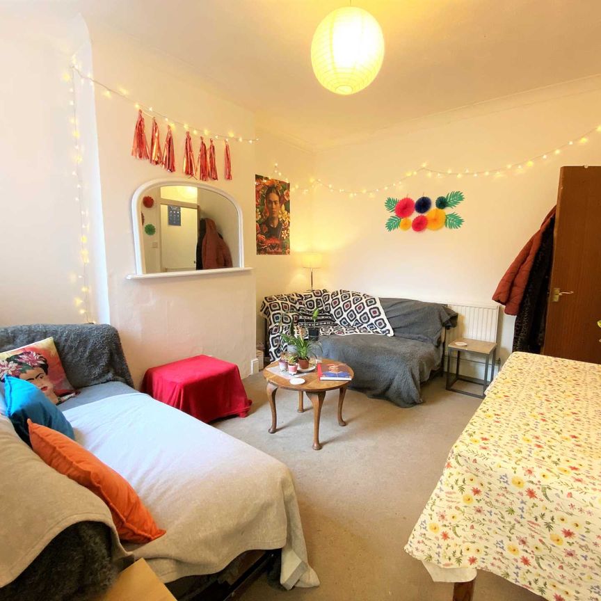 Beaconsfield Road, Canterbury - Photo 1