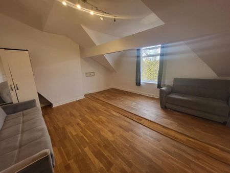 2 bedroom apartment to rent - Photo 3