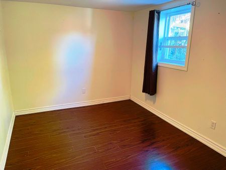 For Lease - 54 Medley Crescent Unit# Basement, Toronto, Ontario - Photo 4