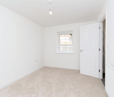3 bedroom semi-detached house to rent - Photo 6