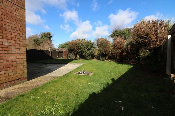 55 Delius Close - Photo 1