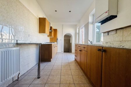 Commercial Road - Photo 5