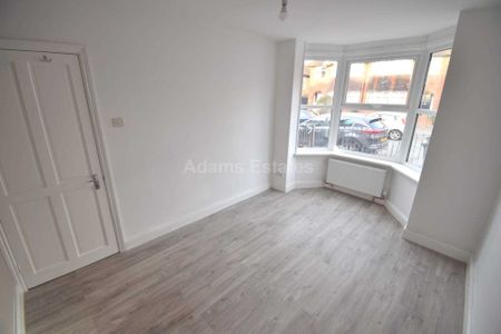 Price £1,500 pcm - Available 01/03/2025 - Unfurnished - Photo 4