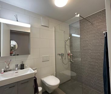 Grosszügige, moderne 3.5 Zimmerwohnung - Photo 4
