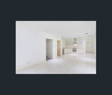 SPACIOUS 2 BEDROOM APARTMENT IN THE HEART OF CBD - Photo 2