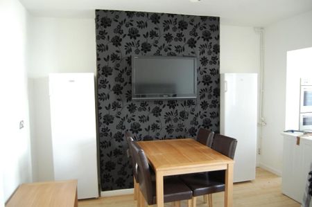 Room in a Shared House, Egerton Street, CH45 - Photo 2