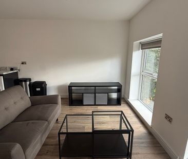 2 bedroom apartment to rent Park Terrace, Liverpool, L22 - Photo 2