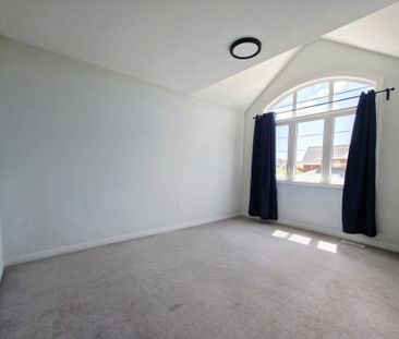 For Lease - 1219 Graham Clapp Avenue Unit# Main, Oshawa, Ontario - Photo 2