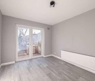 Westmead, Windsor, SL4 - Photo 2