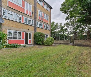 3 bedroom maisonette to rent - Photo 5