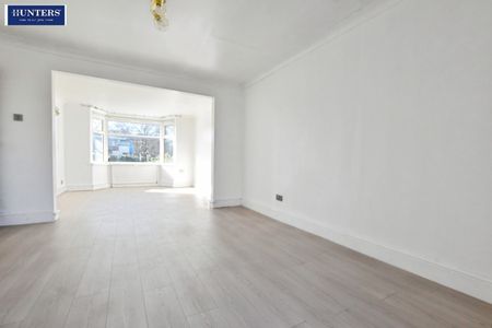 3 bedroom House To Let - Photo 3