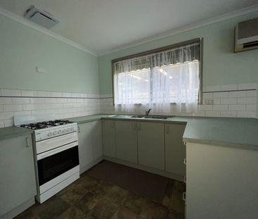 CHARMING 2 BEDROOM UNIT - Photo 6
